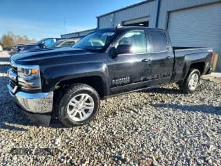 ✅ 2017 Chevrolet Silverado 1500 LT • VIN: 1GCVKREC6HZ204784 • Лот: 90642405. Опубликован ранее на Copart с пробегом 151 611 миль. Бесплатный доступ к архиву аукционных продаж из США и подробный отчёт об истории автомобиля на DreamBid. Изображение 1.