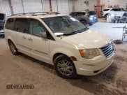 ✅ 2010 Chrysler Town & Country Limited • VIN: 2A4RR7DX3AR422262 • Lot: 42321224. Wystawiony na IAAI z przebiegiem 285 000 mil. Bezpłatny archiwum sprzedaży aukcyjnych z USA i szczegółowy raport historii pojazdu na DreamBid. Zdjęcie 1.