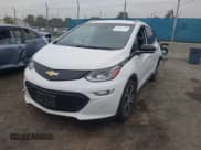 ✅ 2017 Chevrolet Bolt EV Premier • VIN: 1G1FX6S09H4185586 • Lot: 41894393. Wystawiony na IAAI z przebiegiem 168 479 mil. Bezpłatny archiwum sprzedaży aukcyjnych z USA i szczegółowy raport historii pojazdu na DreamBid. Zdjęcie 19.