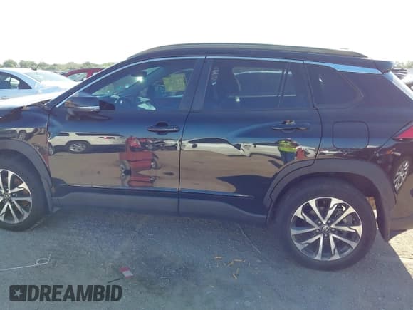 ✅ 2022 Toyota Corolla Cross XLE • VIN: 7MUDAABG4NV035441 • Лот: 43136388. Опубликован ранее на IAAI с пробегом 86 470 миль. Бесплатный доступ к архиву аукционных продаж из США и подробный отчёт об истории автомобиля на DreamBid. Изображение 14.