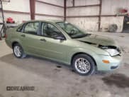 ✅ 2007 Ford Focus S • VIN: 1FAFP34NX7W288751 • Lot: 83770905. Wystawiony na Copart z przebiegiem 128 421 mil. Bezpłatny archiwum sprzedaży aukcyjnych z USA i szczegółowy raport historii pojazdu na DreamBid. Zdjęcie 4.