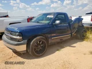 2000 Chevrolet Silverado 1500 с VIN 1GCEC14W4YZ148130, выставлен на аукционе Copart как лот 80144525 с пробегом 262 918 миль миль и Списание • Salvage title. История ставок и продаж доступна на DreamBid. Изображение 1.