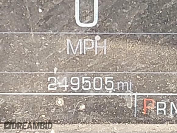 ✅ 2015 Chevrolet Silverado 2500HD LT • VIN: 1GC1KVEGXFF161303 • Lot: 41533039. Wystawiony na IAAI z przebiegiem 249 505 mil. Bezpłatny archiwum sprzedaży aukcyjnych z USA i szczegółowy raport historii pojazdu na DreamBid. Zdjęcie 15.