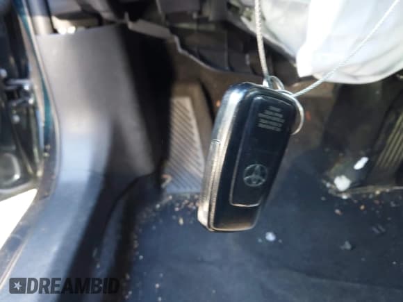 ✅ 2020 Toyota Camry XSE • VIN: 4T1K61AK6LU356863 • Lot: 43506798. Wystawiony na IAAI z przebiegiem 121 568 mil. Bezpłatny archiwum sprzedaży aukcyjnych z USA i szczegółowy raport historii pojazdu na DreamBid. Zdjęcie 11.