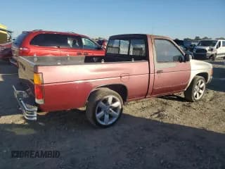 ✅ 1989 Nissan Hardbody • VIN: 1N6ND11S7KC371977 • Lot: 77245404. Wystawiony na Copart z przebiegiem 202 526 mil. Bezpłatny archiwum sprzedaży aukcyjnych z USA i szczegółowy raport historii pojazdu na DreamBid. Zdjęcie 3.