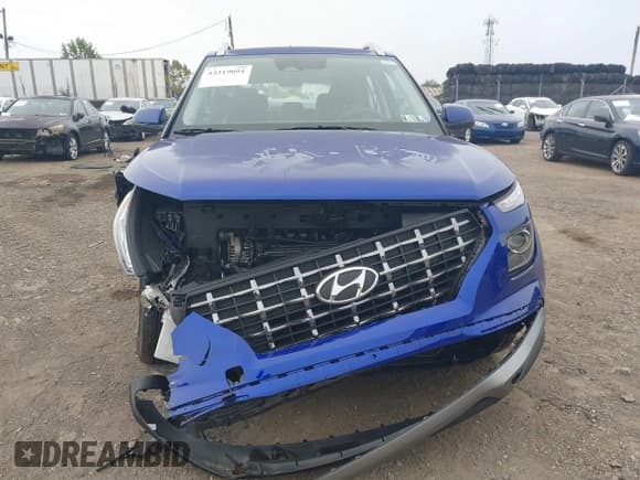 ✅ 2025 Hyundai Venue SEL • VIN: KMHRC8A31SU415079 • Lot: 43319091. Listed on IAAI with Not provided. Free auction sales archive from the USA and detailed vehicle history report at DreamBid. Image 17.