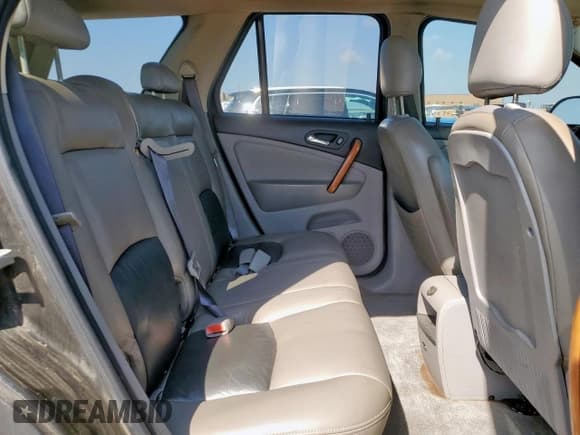 ✅ 2006 Saturn VUE • VIN: 5GZCZ53476S810168 • Lot: 53257285. Wystawiony na Copart z przebiegiem 182 069 mil. Bezpłatny archiwum sprzedaży aukcyjnych z USA i szczegółowy raport historii pojazdu na DreamBid. Zdjęcie 11.