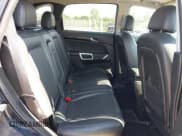 ✅ 2015 Chevrolet Captiva Sport LT • VIN: 3GNAL3EK6FS526262 • Lot: 42728412. Wystawiony na IAAI z przebiegiem 120 859 mil. Bezpłatny archiwum sprzedaży aukcyjnych z USA i szczegółowy raport historii pojazdu na DreamBid. Zdjęcie 8.