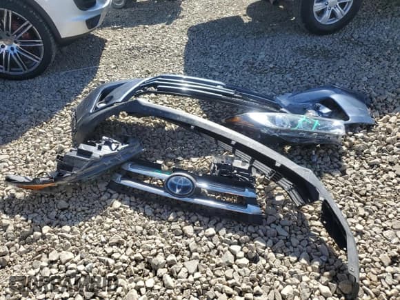 ✅ 2019 Toyota Highlander Hybrid Limited • VIN: 5TDDGRFH6KS077924 • Lot: 91927365. Wystawiony na Copart z przebiegiem 63 041 mil. Bezpłatny archiwum sprzedaży aukcyjnych z USA i szczegółowy raport historii pojazdu na DreamBid. Zdjęcie 13.