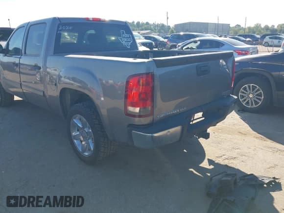 ✅ 2012 GMC Sierra 1500 SLE • VIN: 3GTP1VE05CG288020 • Лот: 43579103. Опубликован ранее на IAAI с пробегом 253 598 миль. Бесплатный доступ к архиву аукционных продаж из США и подробный отчёт об истории автомобиля на DreamBid. Изображение 3.