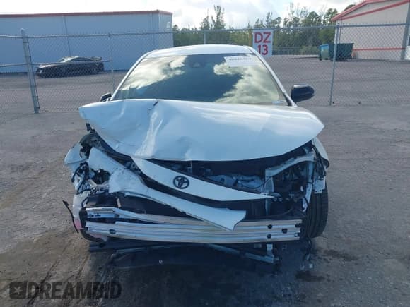 ✅ 2021 Toyota Corolla SE • VIN: 5YFS4MCE2MP075337 • Lot: 40846464. Wystawiony na IAAI z przebiegiem 49 404 mil. Bezpłatny archiwum sprzedaży aukcyjnych z USA i szczegółowy raport historii pojazdu na DreamBid. Zdjęcie 13.