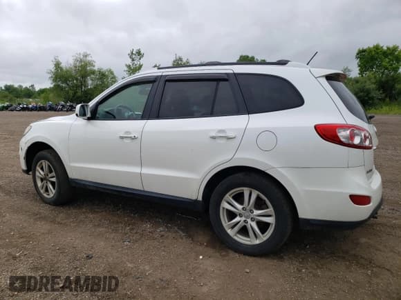 ✅ 2011 Hyundai Santa Fe Limited • VIN: 5XYZKDAG4BG089007 • Lot: 62738704. Listed on Copart with 198,677 mi. Free auction sales archive from the USA and detailed vehicle history report at DreamBid. Image 2.