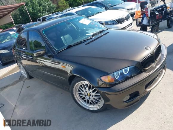 ✅ 2004 BMW 3 Series 330xi • VIN: WBAEW53434PN36502 • Lot: 42392457. Listed on IAAI with 178,150 mi. Free auction sales archive from the USA and detailed vehicle history report at DreamBid. Image 1.
