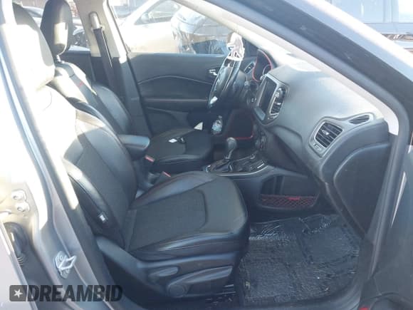 ✅ 2020 Jeep Compass Trailhawk • VIN: 3C4NJDDB4LT127265 • Лот: 43724244. Опубликован ранее на IAAI с пробегом 71 451 миль. Бесплатный доступ к архиву аукционных продаж из США и подробный отчёт об истории автомобиля на DreamBid. Изображение 5.