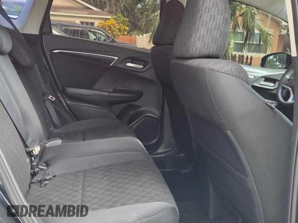 ✅ 2015 Honda Fit LX • VIN: 3HGGK5H56FM706550 • Lot: 61749455. Listed on Copart with 87,421 mi. Free auction sales archive from the USA and detailed vehicle history report at DreamBid. Image 6.