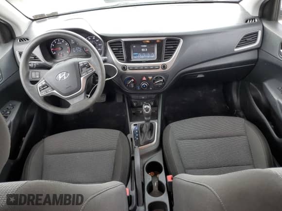 2018 Hyundai Accent SEL z VIN 3KPC24A3XJE029215, wystawiony jako Copart lot #74187434 z przebiegiem 61 778 mil mil oraz Nie do naprawy • Non repairable. Historia ofert i sprzedaży dostępna na DreamBid. Obrazek 8.