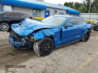 ✅ 2021 Ford Mustang GT Premium • VIN: 1FA6P8CF6M5119562 • Лот: 69694975. Опубликован ранее на Copart с пробегом 32 086 миль. Бесплатный доступ к архиву аукционных продаж из США и подробный отчёт об истории автомобиля на DreamBid. Изображение 1.