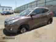 2014 Hyundai Tucson SE z VIN KM8JUCAG3EU813348, wystawiony jako Copart lot #61235045 z przebiegiem 77 597 mil mil oraz Szkoda całkowita • Salvage title. Historia ofert i sprzedaży dostępna na DreamBid. Obrazek 1.