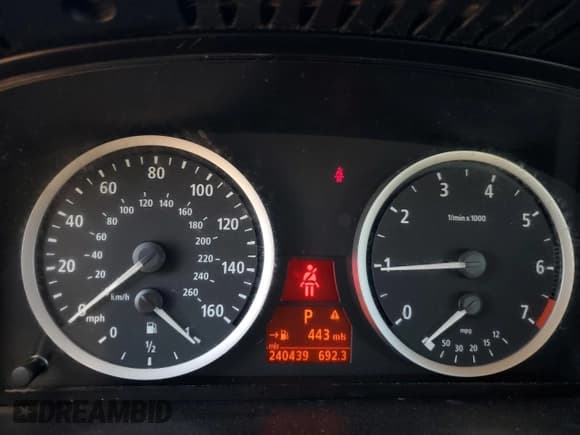 ✅ 2005 BMW 5 Series 525i • VIN: WBANA53535B857719 • Lot: 90422815. Listed on Copart with 240,439 mi. Free auction sales archive from the USA and detailed vehicle history report at DreamBid. Image 9.