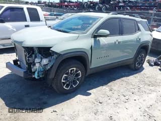 ✅ 2025 Chevrolet Equinox FWD ACTIV • VIN: 3GNAXKEG7SL173965 • Lot: 42036714. Wystawiony na IAAI z przebiegiem 1 670 mil. Bezpłatny archiwum sprzedaży aukcyjnych z USA i szczegółowy raport historii pojazdu na DreamBid. Zdjęcie 2.