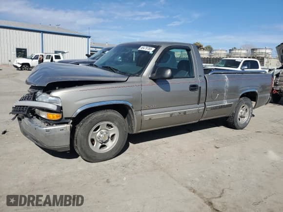✅ 1999 Chevrolet Silverado 1500 LS • VIN: 1GCEC14T0XE209534 • Лот: 46479765. Опубликован ранее на Copart с пробегом 173 520 миль. Бесплатный доступ к архиву аукционных продаж из США и подробный отчёт об истории автомобиля на DreamBid. Изображение 1.