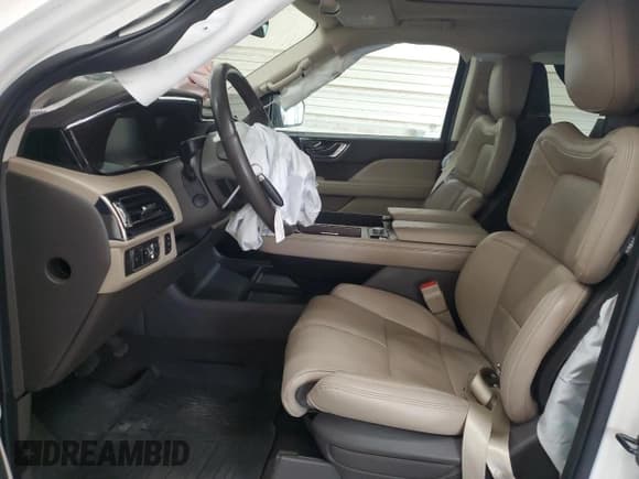 ✅ 2022 Lincoln Navigator Reserve • VIN: 5LMJJ2LT5NEL14135 • Лот: 62092625. Опубликован ранее на Copart с пробегом Не указан. Бесплатный доступ к архиву аукционных продаж из США и подробный отчёт об истории автомобиля на DreamBid. Изображение 7.