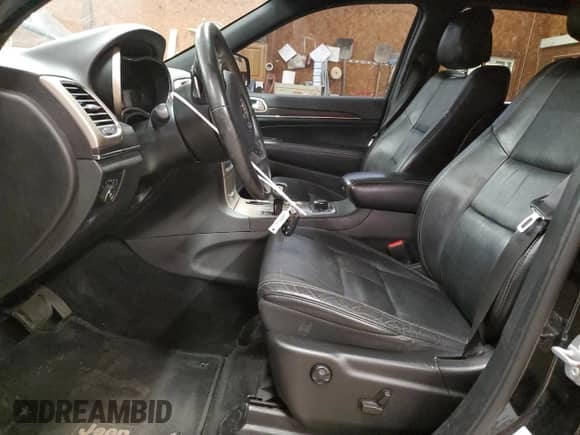 2014 Jeep Grand Cherokee Limited z VIN 1C4RJFBGXEC204652, wystawiony jako Copart lot #80250105 z przebiegiem Nie podano mil oraz Szkoda całkowita • Salvage title. Historia ofert i sprzedaży dostępna na DreamBid. Obrazek 7.