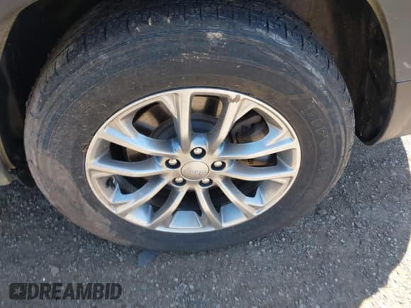 ✅ 2022 Jeep Cherokee Latitude Lux • VIN: 1C4PJMMXXND524976 • Lot: 42064430. Listed on IAAI with 25,210 mi. Free auction sales archive from the USA and detailed vehicle history report at DreamBid. Image 12.