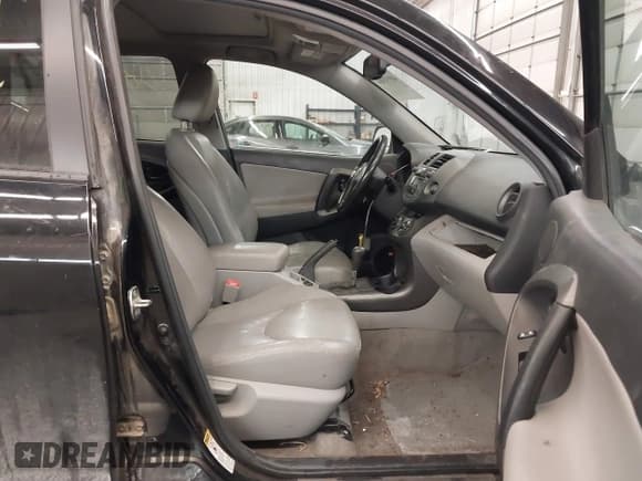 ✅ 2009 Toyota RAV4 Limited • VIN: 2T3BK31V89W005566 • Lot: 40931084. Listed on IAAI with Not provided. Free auction sales archive from the USA and detailed vehicle history report at DreamBid. Image 5.