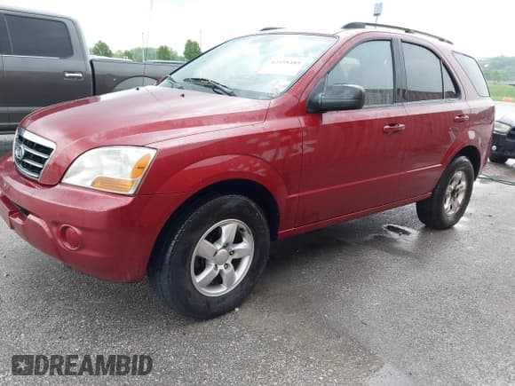 ✅ 2008 Kia Sorento LX • VIN: KNDJD735X85807441 • Lot: 42158485. Wystawiony na IAAI z przebiegiem 196 230 mil. Bezpłatny archiwum sprzedaży aukcyjnych z USA i szczegółowy raport historii pojazdu na DreamBid. Zdjęcie 2.