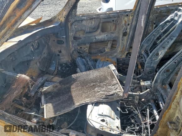 ✅ 2014 MINI Countryman S • VIN: WMWZC5C5XEWP40014 • Lot: 43469385. Listed on Copart with Not provided. Free auction sales archive from the USA and detailed vehicle history report at DreamBid. Image 7.