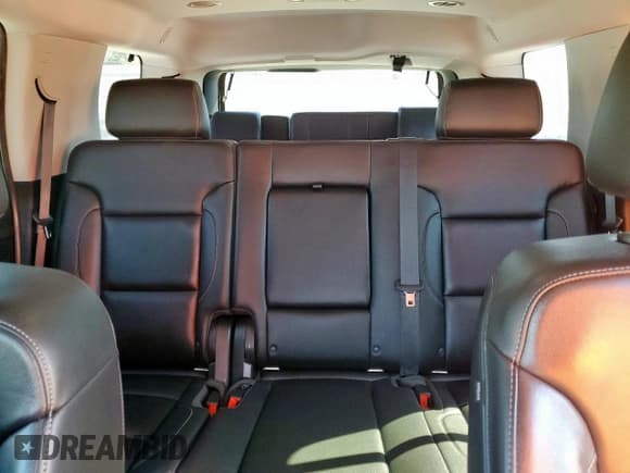 ✅ 2019 Chevrolet Tahoe LT • VIN: 1GNSCBKC6KR264512 • Лот: 86067105. Опубликован ранее на Copart с пробегом 64 268 миль. Бесплатный доступ к архиву аукционных продаж из США и подробный отчёт об истории автомобиля на DreamBid. Изображение 10.