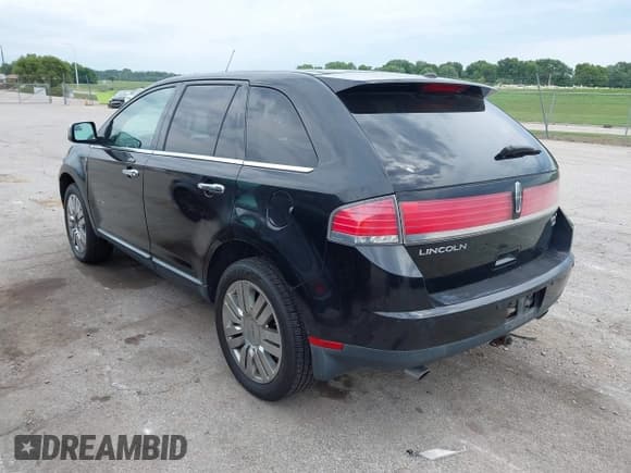 ✅ 2010 Lincoln MKX • VIN: 2LMDJ8JC3ABJ22955 • Lot: 42925527. Wystawiony na IAAI z przebiegiem 330 482 mil. Bezpłatny archiwum sprzedaży aukcyjnych z USA i szczegółowy raport historii pojazdu na DreamBid. Zdjęcie 3.