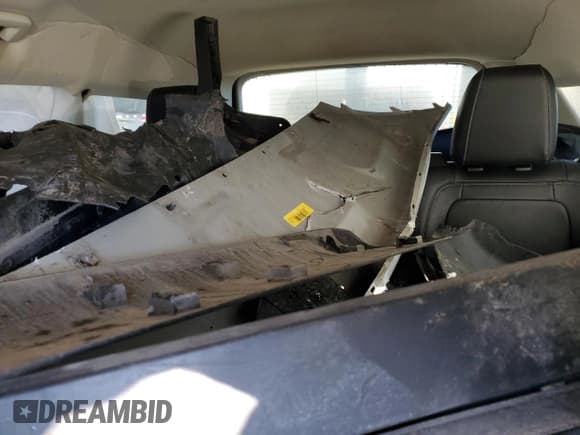 ✅ 2018 Ford Escape Titanium • VIN: 1FMCU9J95JUB78785 • Lot: 84643885. Listed on Copart with 101,631 mi. Free auction sales archive from the USA and detailed vehicle history report at DreamBid. Image 10.