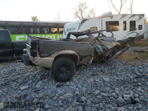 ✅ 2007 Chevrolet Silverado 1500 Work Truck • VIN: 3GCEK14X37G214399 • Lot: 76985654. Listed on Copart with Not provided. Free auction sales archive from the USA and detailed vehicle history report at DreamBid. Image 3.