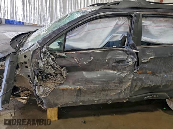 ✅ 2025 Subaru Outback Premium • VIN: 4S4BTADC4S3213931 • Lot: 94677355. Wystawiony na Copart z przebiegiem Nie podano. Bezpłatny archiwum sprzedaży aukcyjnych z USA i szczegółowy raport historii pojazdu na DreamBid. Zdjęcie 7.