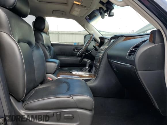 ✅ 2017 Infiniti QX80 • VIN: JN8AZ2NF8H9644229 • Lot: 50521545. Wystawiony na Copart z przebiegiem 141 122 mil. Bezpłatny archiwum sprzedaży aukcyjnych z USA i szczegółowy raport historii pojazdu na DreamBid. Zdjęcie 7.