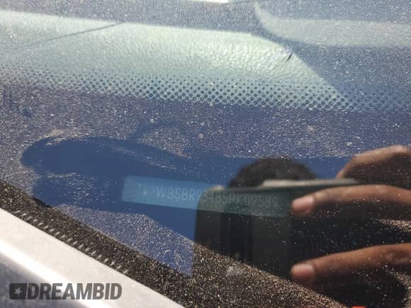 2005 BMW 3 Series M3 z VIN WBSBR93485PK09589, wystawiony jako Copart lot #89686165 z przebiegiem 215 449 mil mil oraz Czysty tytuł • Clean title. Historia ofert i sprzedaży dostępna na DreamBid. Obrazek 12.