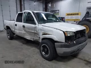 ✅ 2004 Chevrolet Silverado 2500HD LS • VIN: 1GCHK23U74F254685 • Lot: 41203907. Wystawiony na IAAI z przebiegiem 254 094 mil. Bezpłatny archiwum sprzedaży aukcyjnych z USA i szczegółowy raport historii pojazdu na DreamBid. Zdjęcie 1.