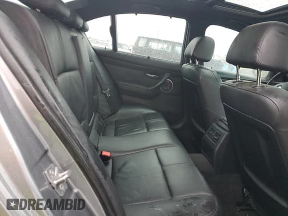 ✅ 2011 BMW M3 • VIN: WBSPM9C53BE202618 • Лот: 90895875. Опубликован ранее на Copart с пробегом 136 733 миль. Бесплатный доступ к архиву аукционных продаж из США и подробный отчёт об истории автомобиля на DreamBid. Изображение 10.