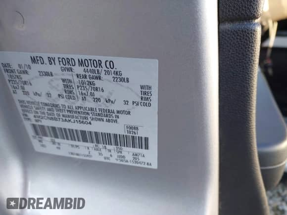 2010 Mercury Mariner z VIN 4M2CN8B73AKJ15604, wystawiony jako IAAI lot #41454647 z przebiegiem 170 761 mil mil oraz . Historia ofert i sprzedaży dostępna na DreamBid. Obrazek 9.