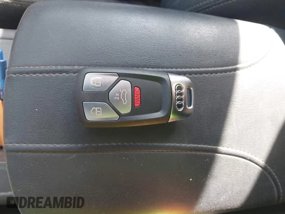 ✅ 2023 Audi Q5 S line Premium Plus • VIN: WA1EAAFY3P2142535 • Lot: 43327484. Wystawiony na IAAI z przebiegiem 14 845 mil. Bezpłatny archiwum sprzedaży aukcyjnych z USA i szczegółowy raport historii pojazdu na DreamBid. Zdjęcie 11.