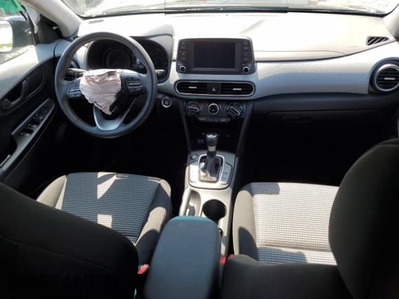 ✅ 2020 Hyundai Kona SEL • VIN: KM8K22AA2LU427968 • Лот: 61058204. Опубликован ранее на Copart с пробегом 4 009 миль. Бесплатный доступ к архиву аукционных продаж из США и подробный отчёт об истории автомобиля на DreamBid. Изображение 8.