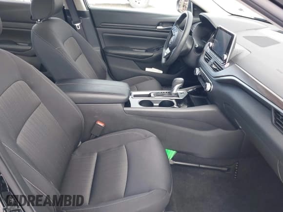 ✅ 2024 Nissan Altima SV • VIN: 1N4BL4DV0RN385787 • Lot: 43847512. Listed on IAAI with 45,293 mi. Free auction sales archive from the USA and detailed vehicle history report at DreamBid. Image 5.