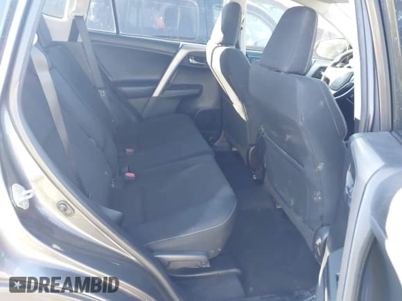 ✅ 2016 Toyota RAV4 XLE • VIN: 2T3WFREV5GW277976 • Лот: 43428700. Опубликован ранее на IAAI с пробегом 136 570 миль. Бесплатный доступ к архиву аукционных продаж из США и подробный отчёт об истории автомобиля на DreamBid. Изображение 8.