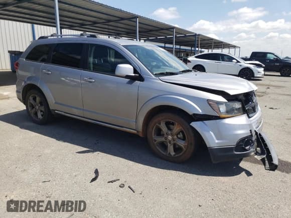 ✅ 2017 Dodge Journey Crossroad Plus • VIN: 3C4PDCGG2HT532629 • Lot: 54766015. Wystawiony na Copart z przebiegiem 167 764 mil. Bezpłatny archiwum sprzedaży aukcyjnych z USA i szczegółowy raport historii pojazdu na DreamBid. Zdjęcie 4.