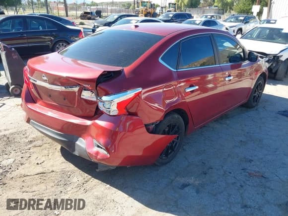 ✅ 2016 Nissan Sentra SR • VIN: 3N1AB7AP4GL636228 • Lot: 43771161. Wystawiony na IAAI z przebiegiem 129 655 mil. Bezpłatny archiwum sprzedaży aukcyjnych z USA i szczegółowy raport historii pojazdu na DreamBid. Zdjęcie 4.
