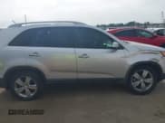 ✅ 2013 Kia Sorento EX • VIN: 5XYKU4A24DG412507 • Lot: 42645525. Listed on IAAI with 121,041 mi. Free auction sales archive from the USA and detailed vehicle history report at DreamBid. Image 13.