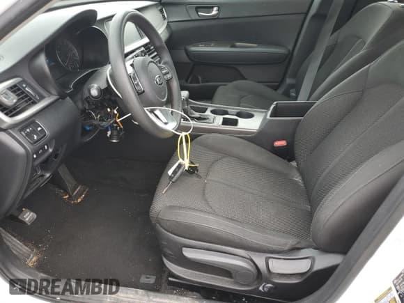 ✅ 2020 Kia Optima S • VIN: 5XXGT4L3XLG412738 • Lot: 85568105. Listed on Copart with 116,182 mi. Free auction sales archive from the USA and detailed vehicle history report at DreamBid. Image 7.