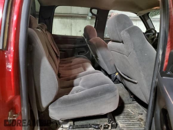 ✅ 2006 Chevrolet Silverado 2500HD LT3 • VIN: 1GCHK23D36F153968 • Лот: 90945235. Опубликован ранее на Copart с пробегом 231 114 миль. Бесплатный доступ к архиву аукционных продаж из США и подробный отчёт об истории автомобиля на DreamBid. Изображение 10.